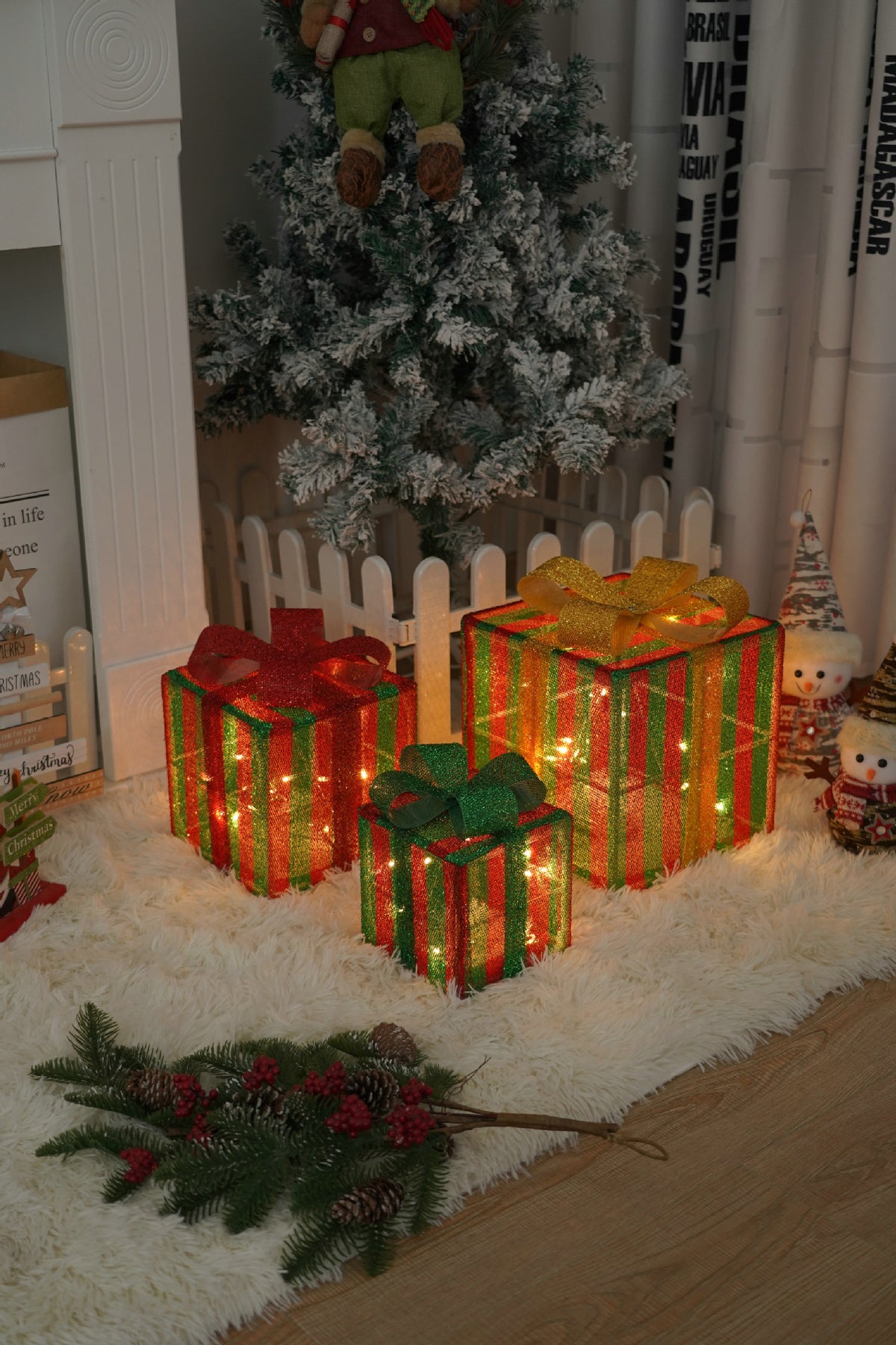 Remote Control Christmas Gift Box Lights Christmas Three-Piece Decoration